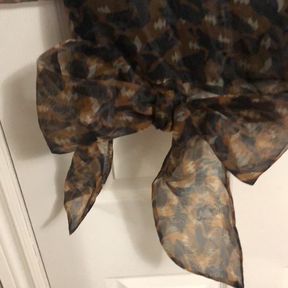 Wrap style sheer party top - Picture 5 of 7